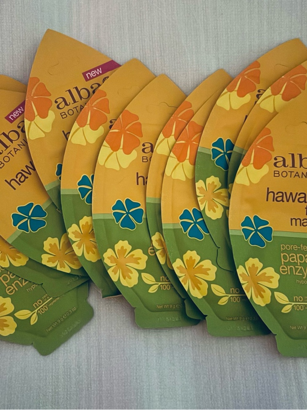 Alba Botanica Hawaiian Pore-Fecting Masks -